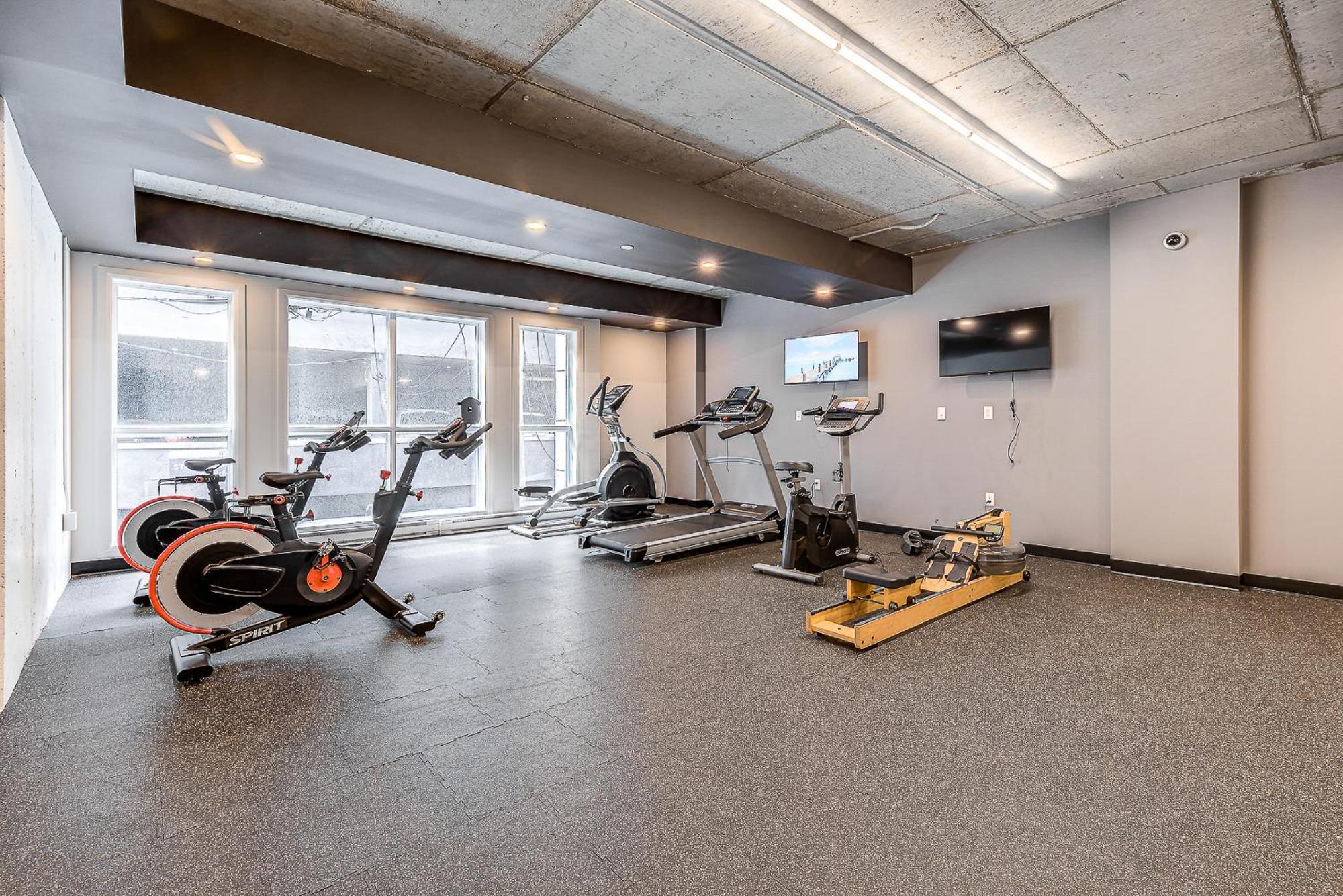 Appartement Luxe, Incredible Sunset View, Pool, Parking, Near Old Quebec Quebec City Exterior photo